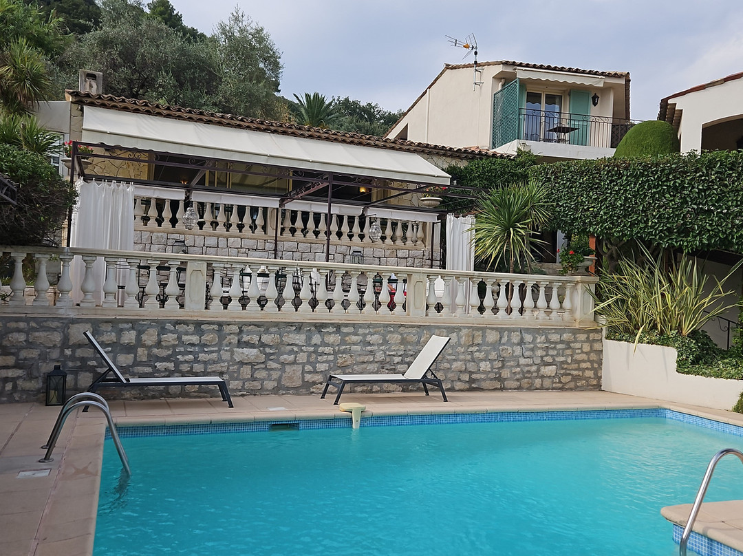 格兰德酒店主图