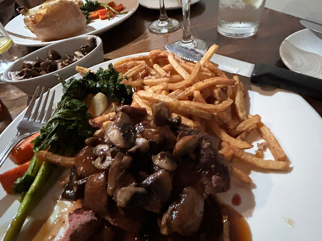 Hew & Draw Hotel主图