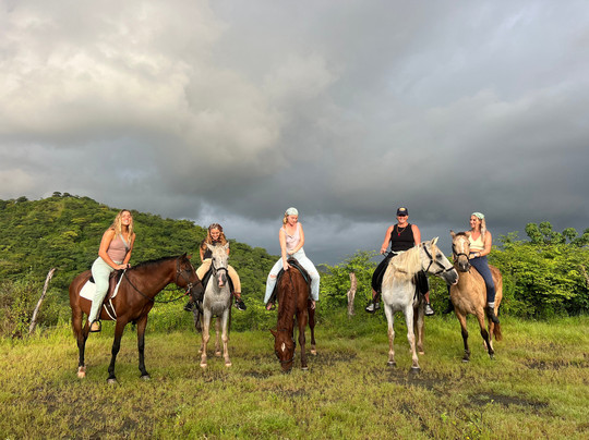 Mirador Equestrian-Playa Avellanas必去景点