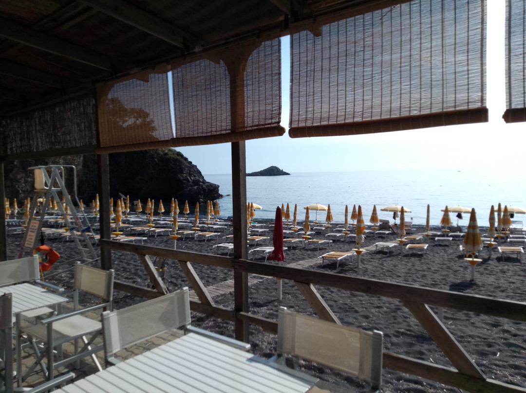 Spiaggia Nera -  Cala Jannita景点图片