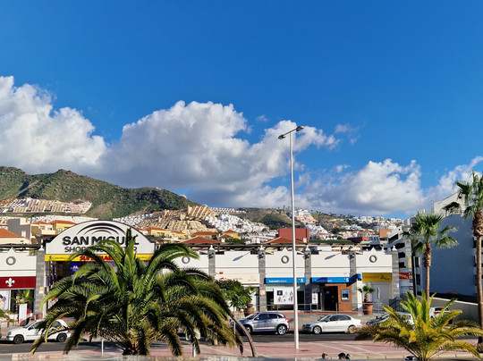 Mercadillo De Costa Adeje-奥德杰海岸必去景点