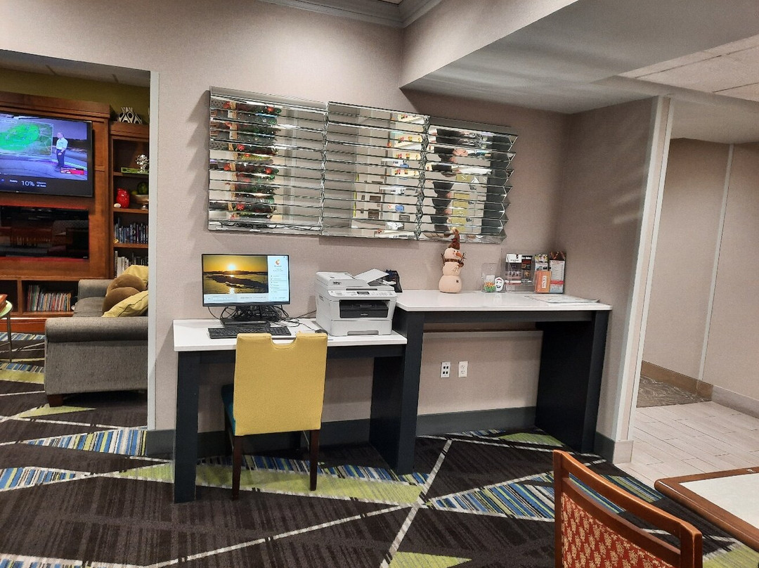 科尔尼希尔顿恒庭酒店主图