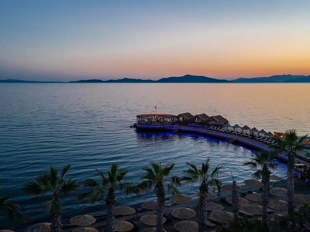 Golden Beach Resort & Spa
