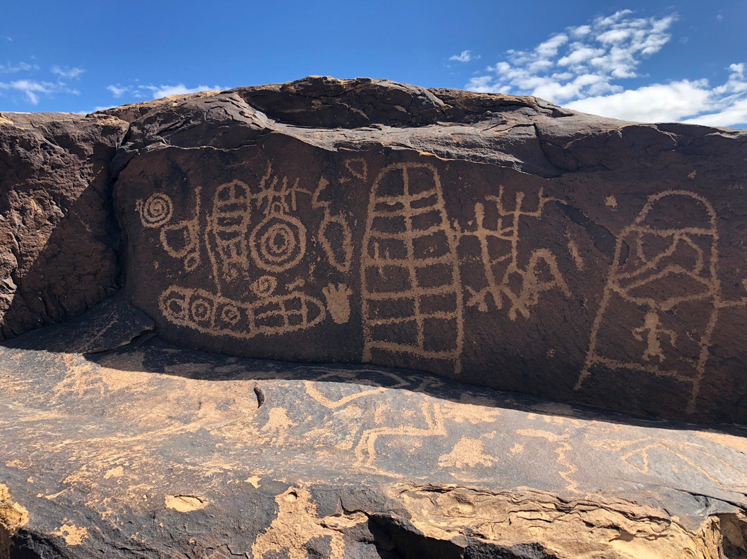 Anasazi Ridge Petroglyphs-Ivins必去景点