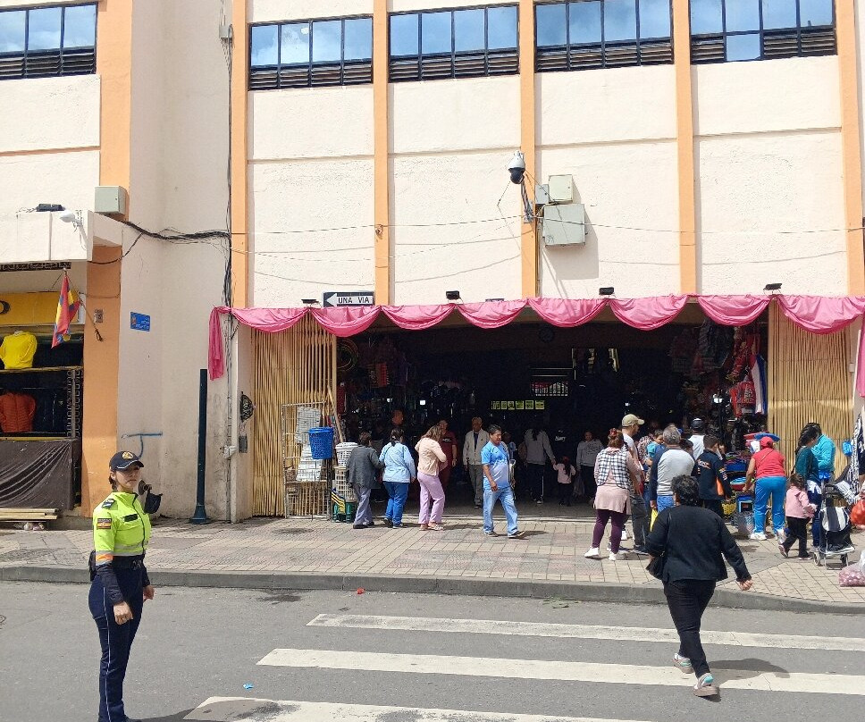 Mercado Centro Comercial Loja-Loja必去景点