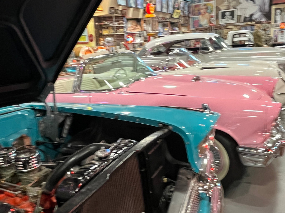 Russell's Truck and Travel Center-Glenrio必去景点