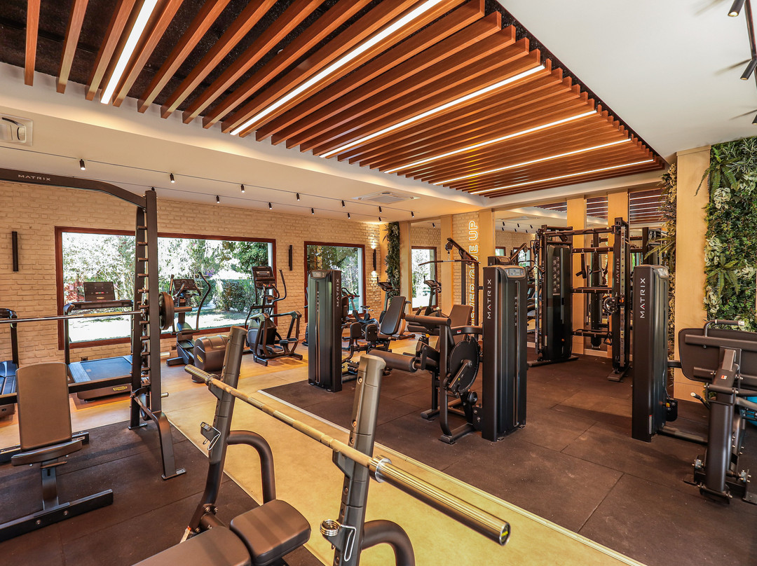 库斯杜俱乐部乡村度假酒店主图