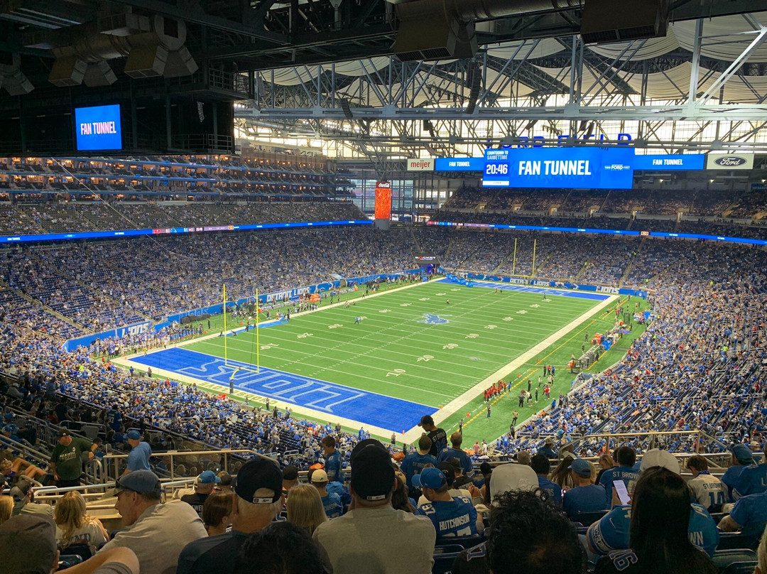 Ford Field-底特律必去景点