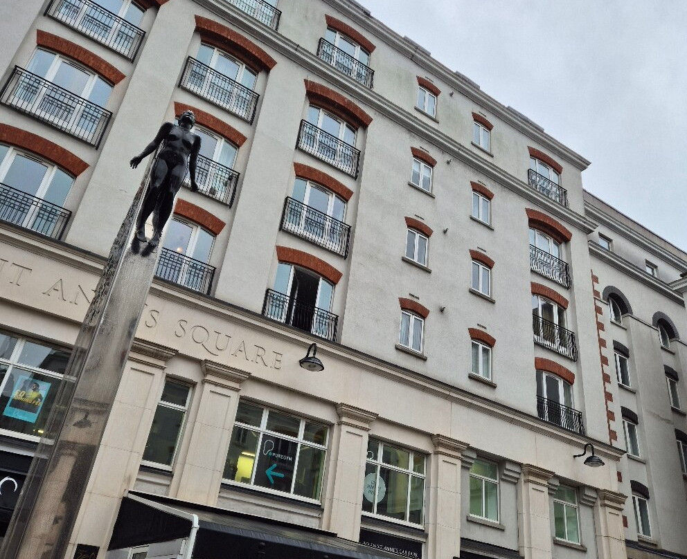 Saint Anne's Square-贝尔法斯特必去景点