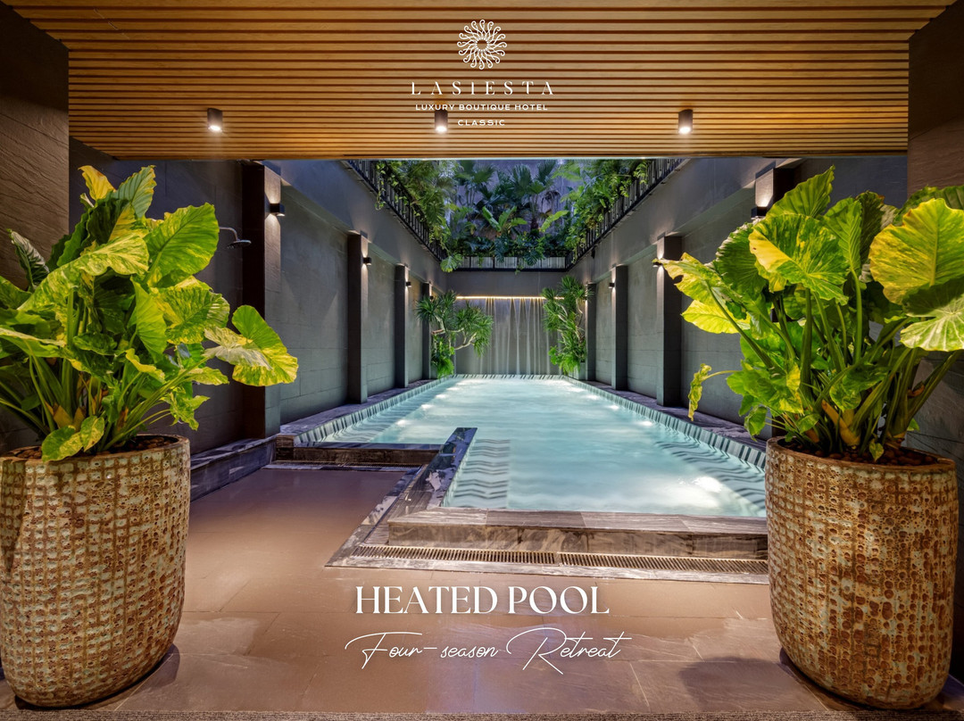 La Siesta Classic Hang Thung Hotel主图