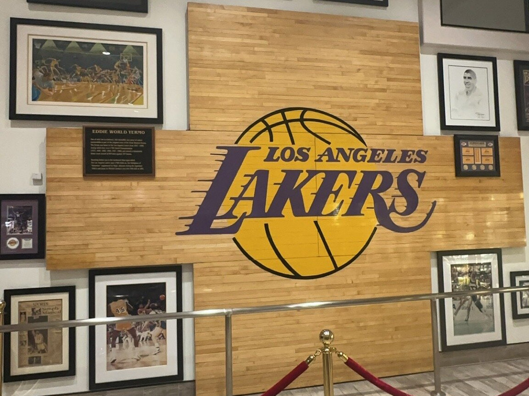 Eddie World-Yermo必去景点