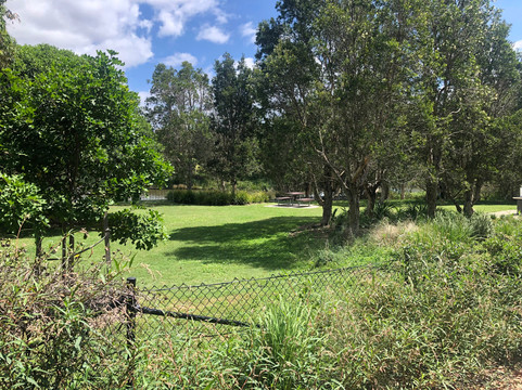 Sydney Park Picnic Tables