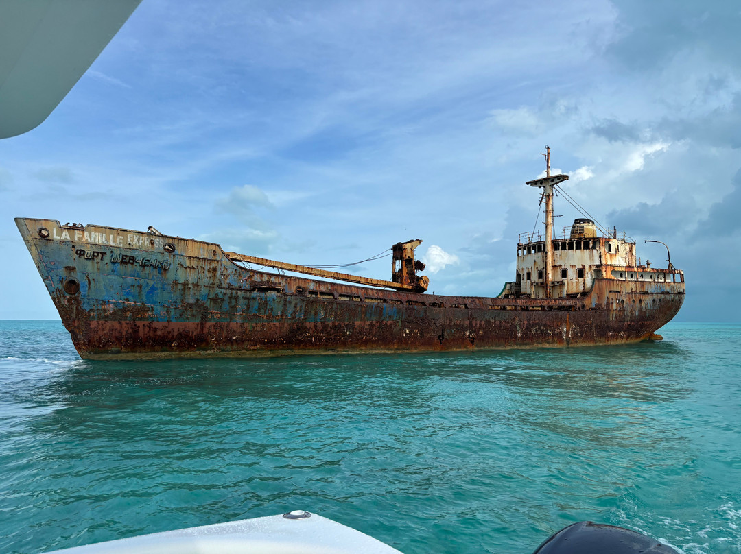 Lady Turkuoise-普罗维登西亚莱斯必去景点