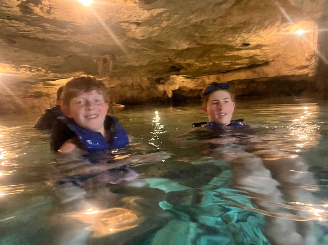 Private Tours Vip-普拉亚德尔卡曼必去景点