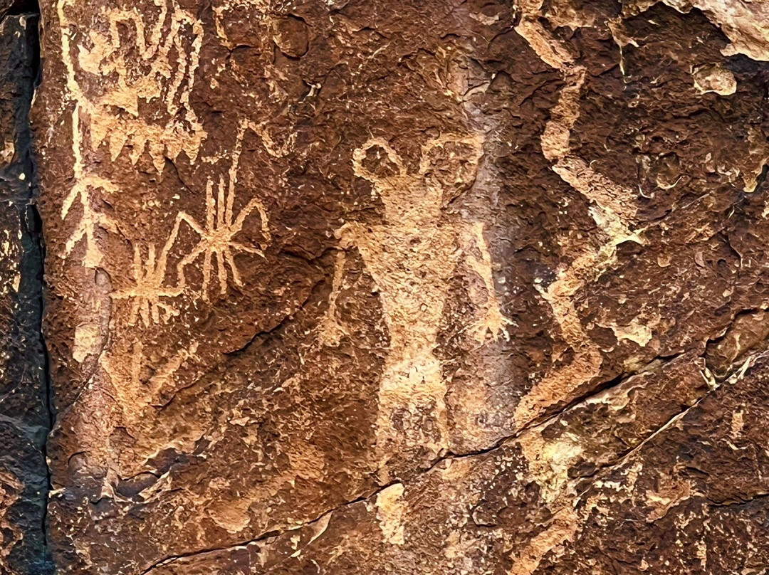 Parowan Gap Petroglyphs-Parowan必去景点