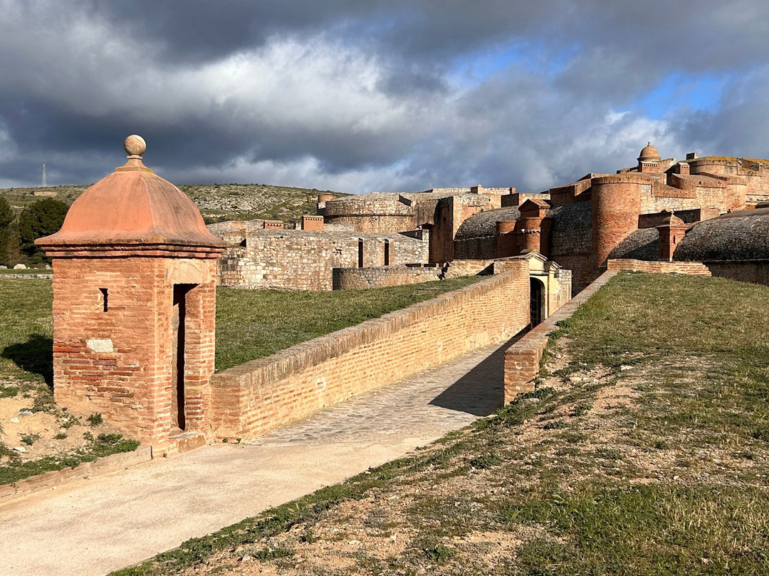 Forteresse de Salses景点图片