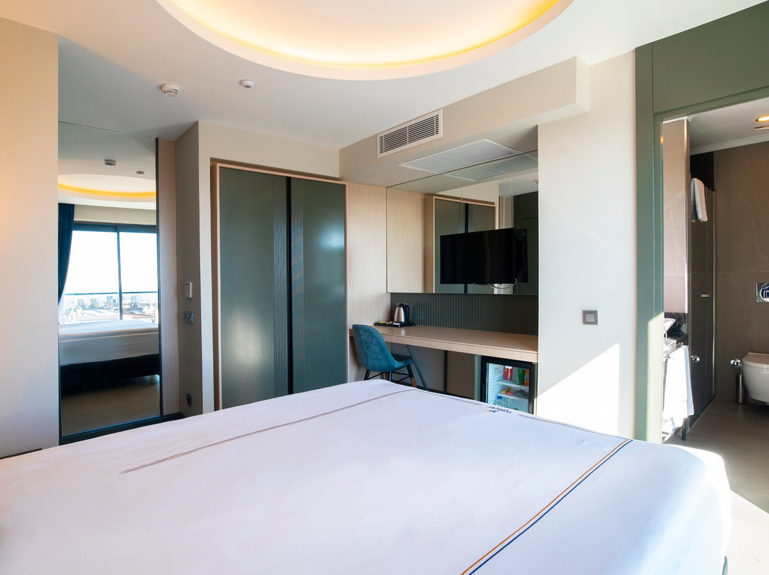 Türkay Hotel主图