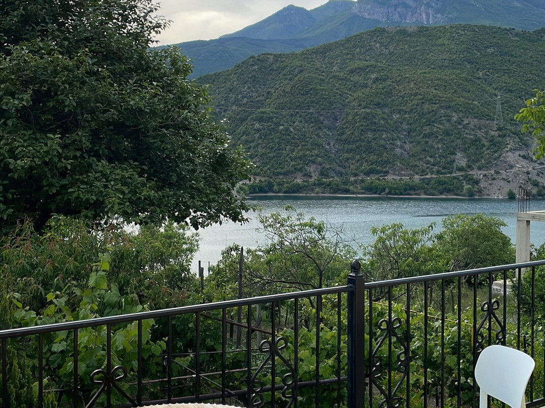 Lakeview Escape Koman