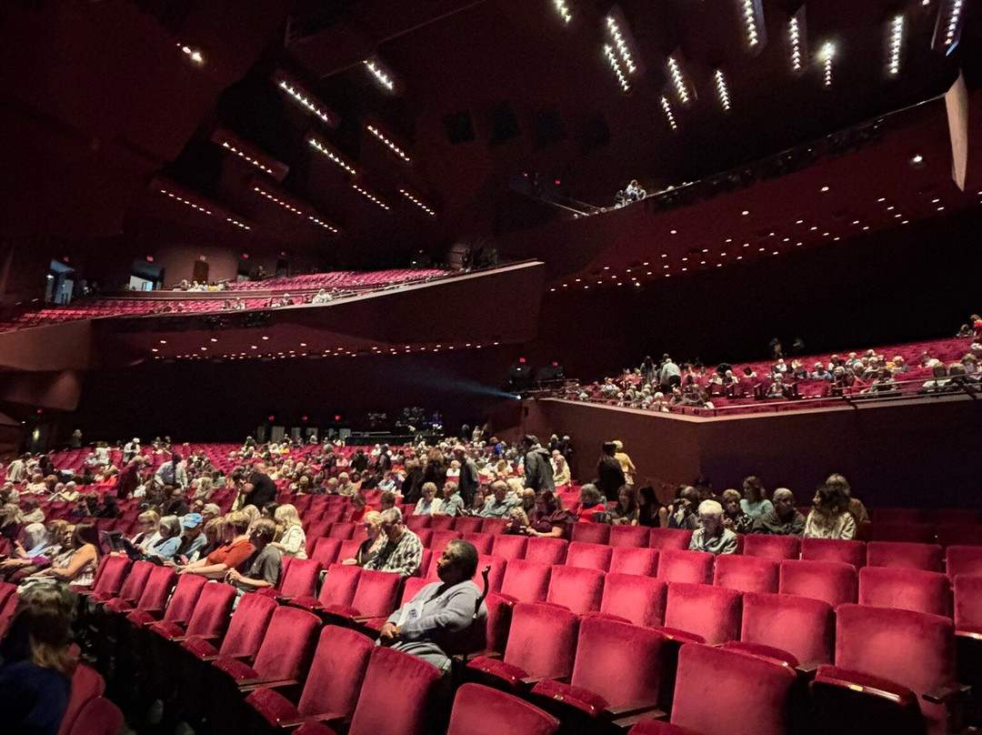 Segerstrom Center for the Arts-科斯塔梅沙必去景点