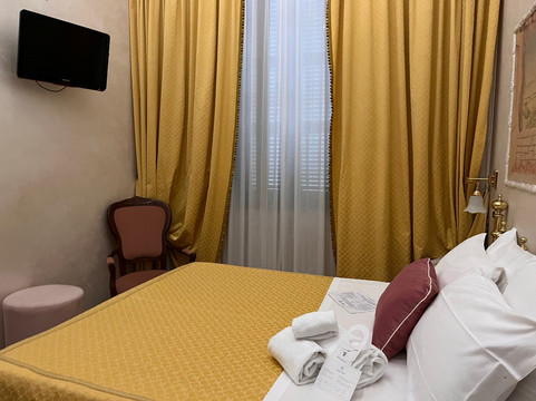 阿尔巴酒店主图