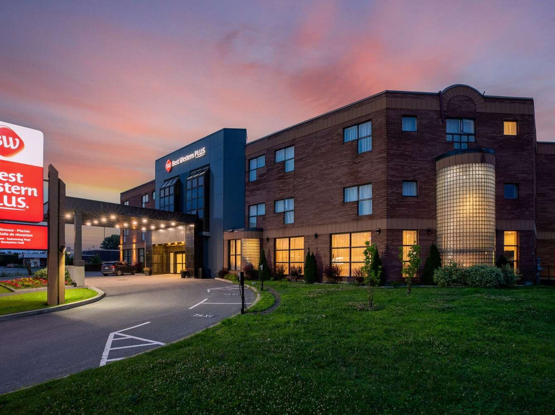 Lachenaie酒店住宿-名誉酒店