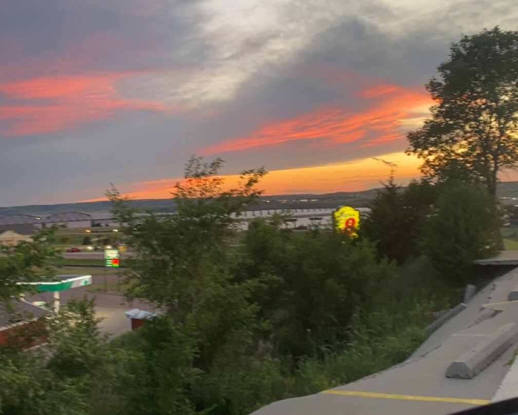 Super 8 By Wyndham Chamberlain Sd主图