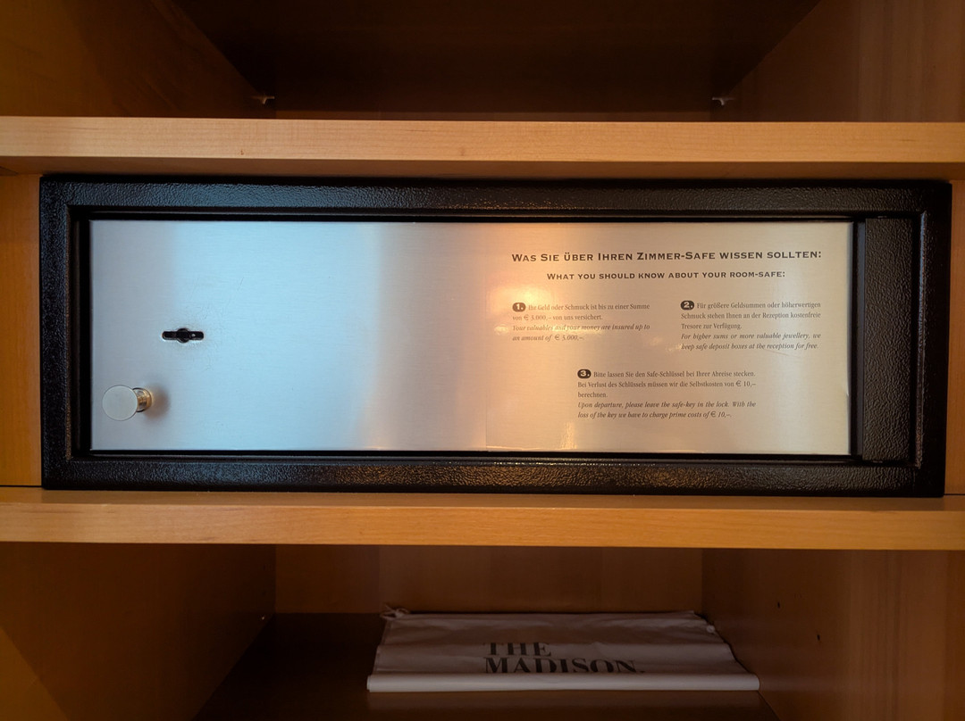 汉堡麦迪逊酒店主图