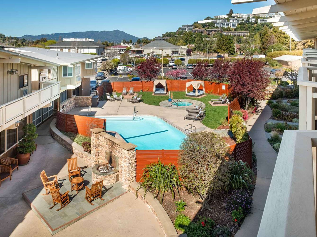 Tiburon酒店住宿-蒂布龙小屋酒店