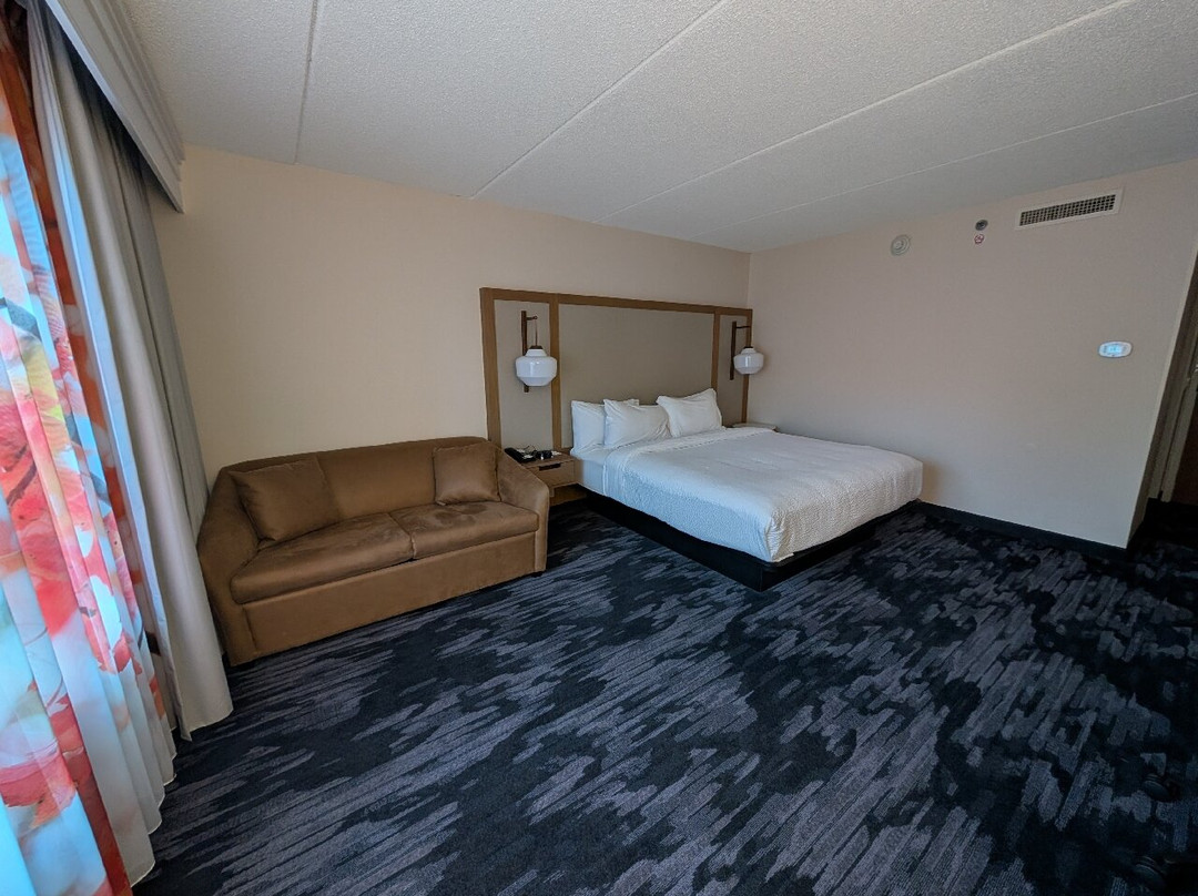 奥尔巴尼机场万怡酒店主图