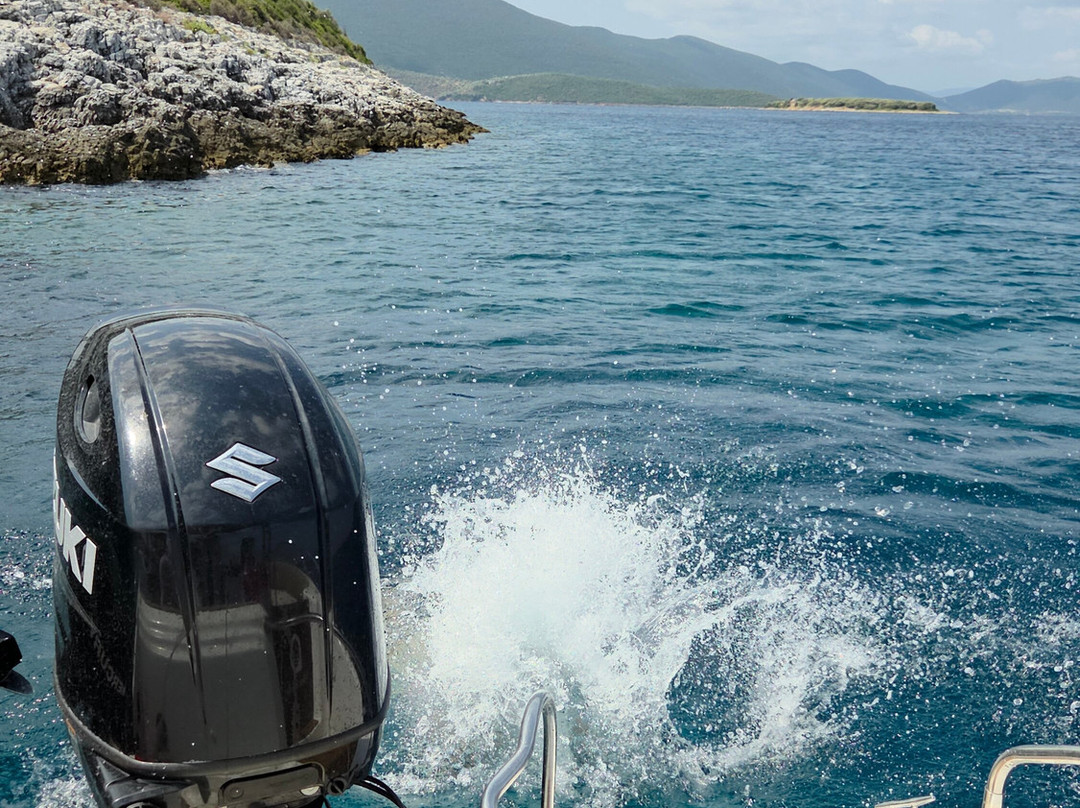 Les Hirondelles-Agios Ioannis必去景点