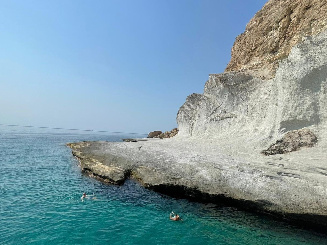 Cala de Enmedio-Agua Amarga必去景点