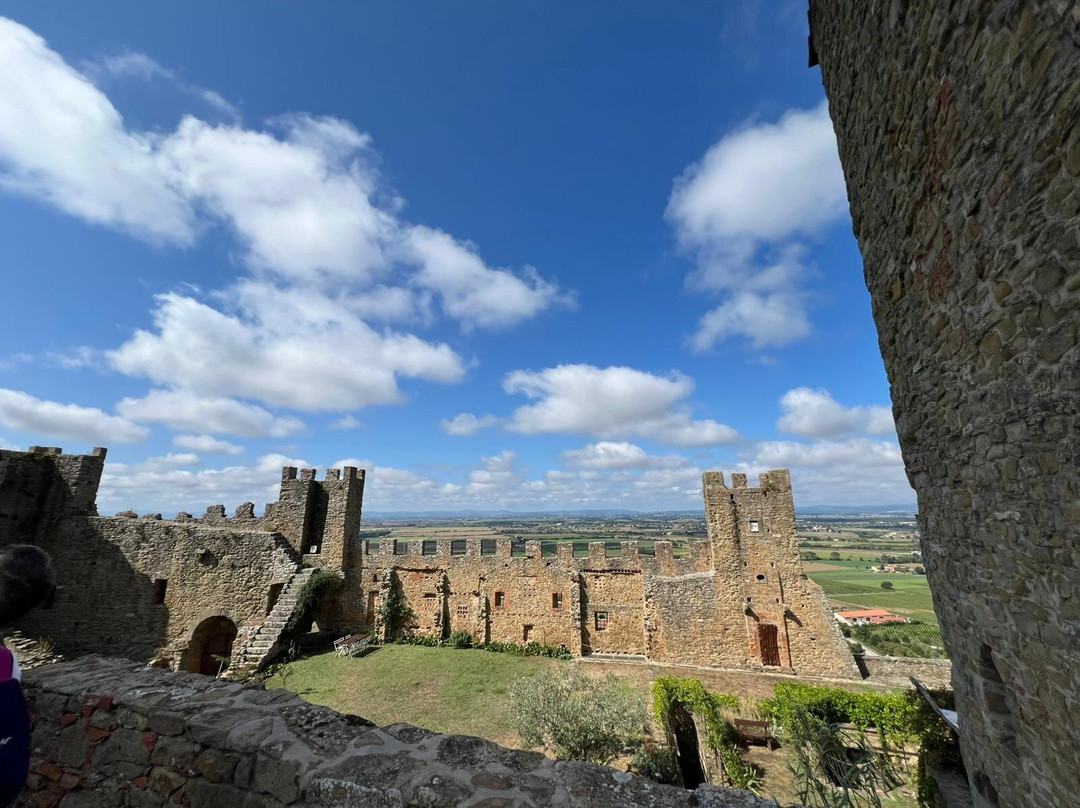 Castello di Montecchio Vesponi-菲奥伦蒂诺堡必去景点