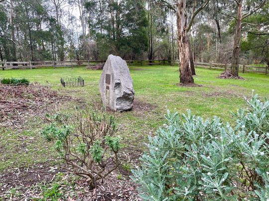 Ripplebrook Cemetery-Ripplebrook必去景点