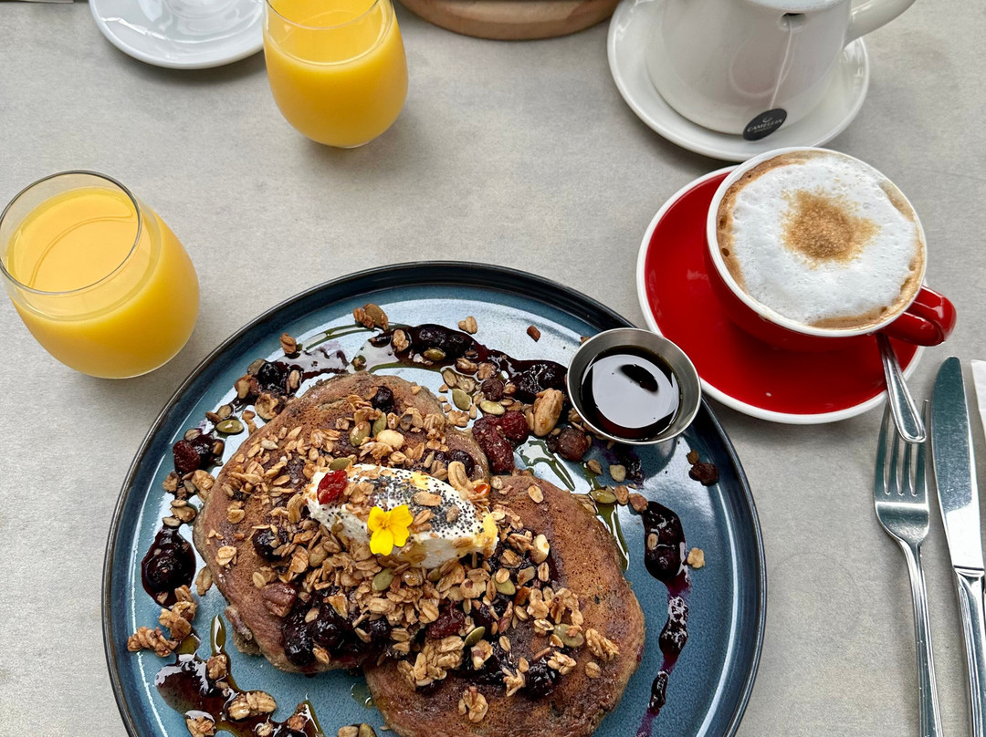 Le Pleasant Hôtel & Café主图