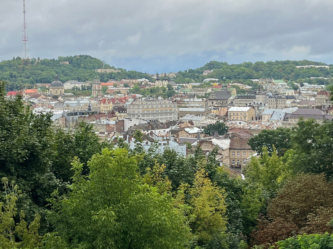 城堡度假酒店主图