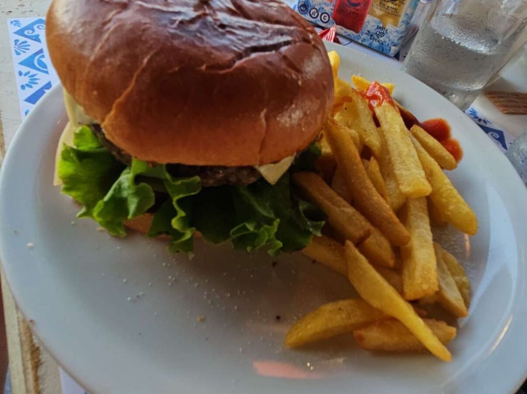 Bayside Hotel Katsaras主图