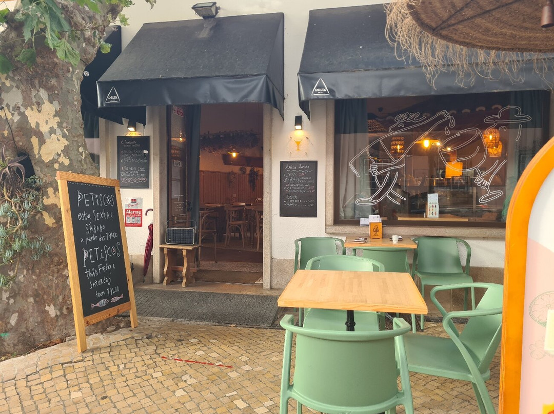 Amigo Amigo Café