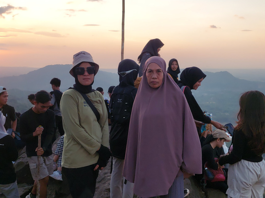 Trekking MT. Bulusaukang Near Makassar-Benteng Gajah必去景点