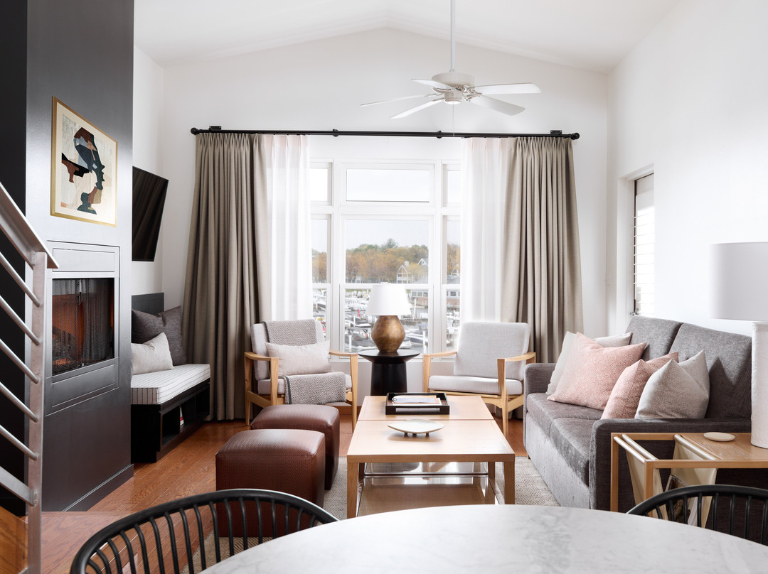 Marina Grand Resort主图