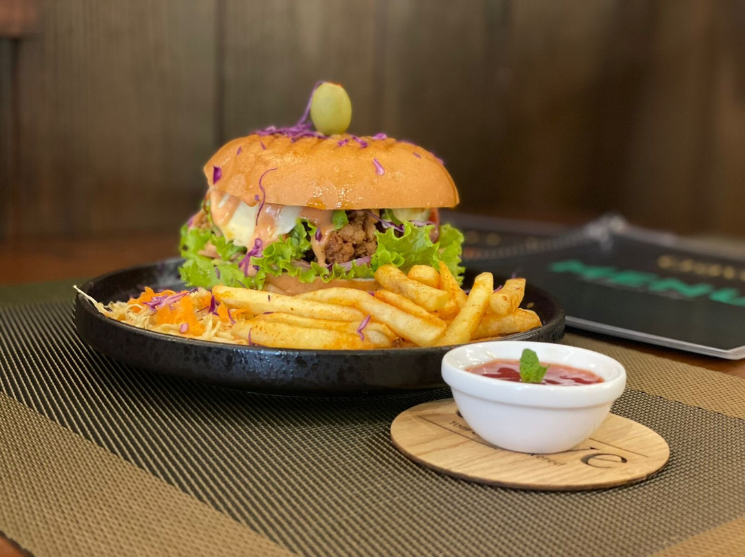 Crave - The Urban Cafe