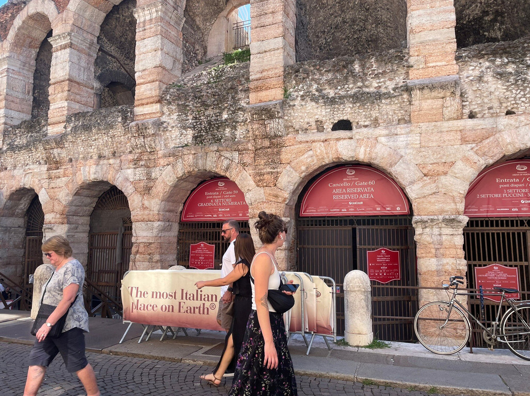 GardaLanding-佩斯基耶拉德尔加尔达必去景点