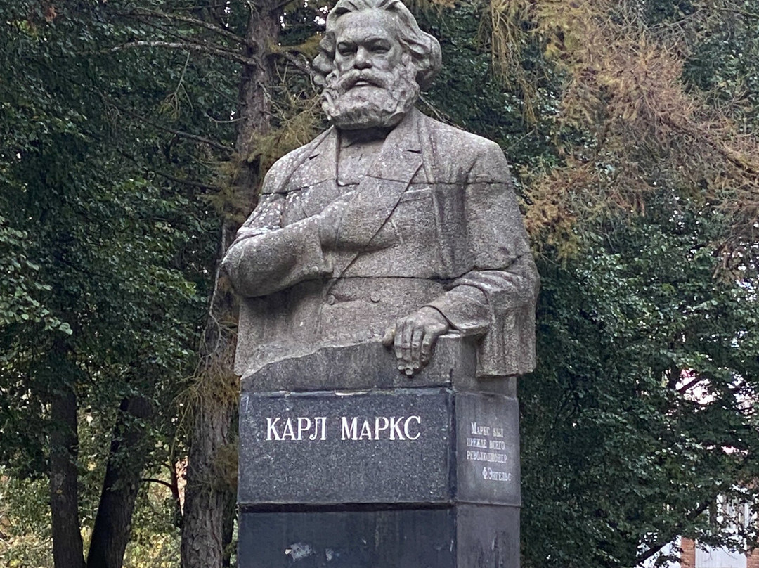 Monument to Karl Marks-Vyazma必去景点