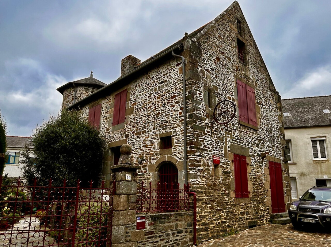 Visite Bretagne-Janze必去景点