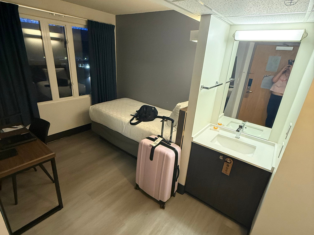 温哥华YWCA酒店主图