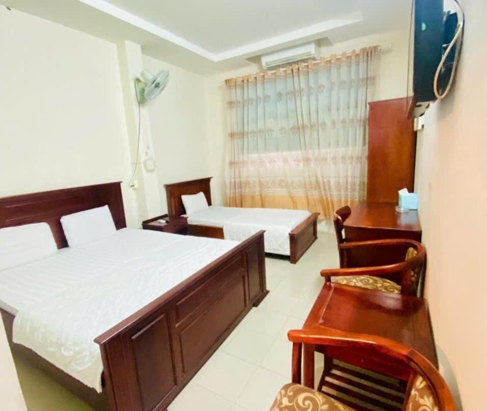 Ha Bao Chau 1 Hotel Tan Binh