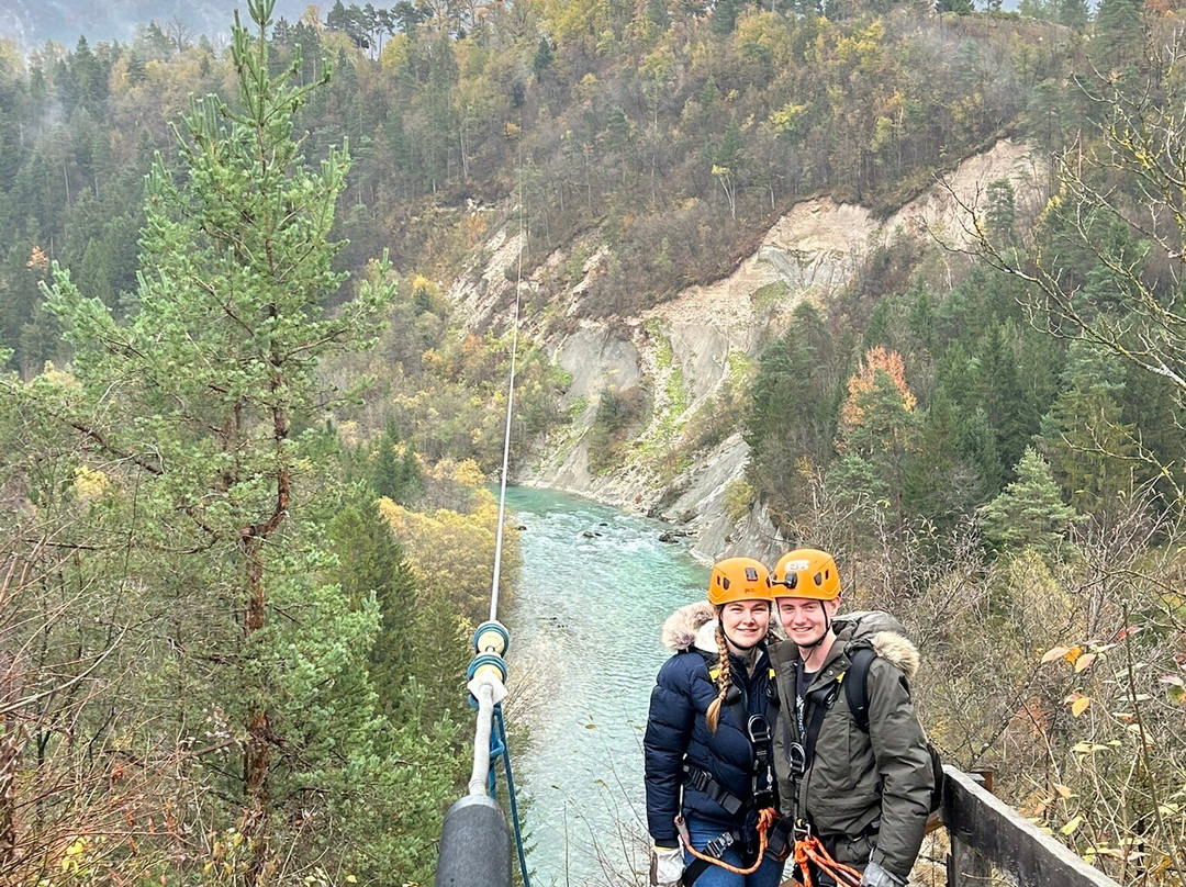 Zipline Dolinka-布莱德必去景点