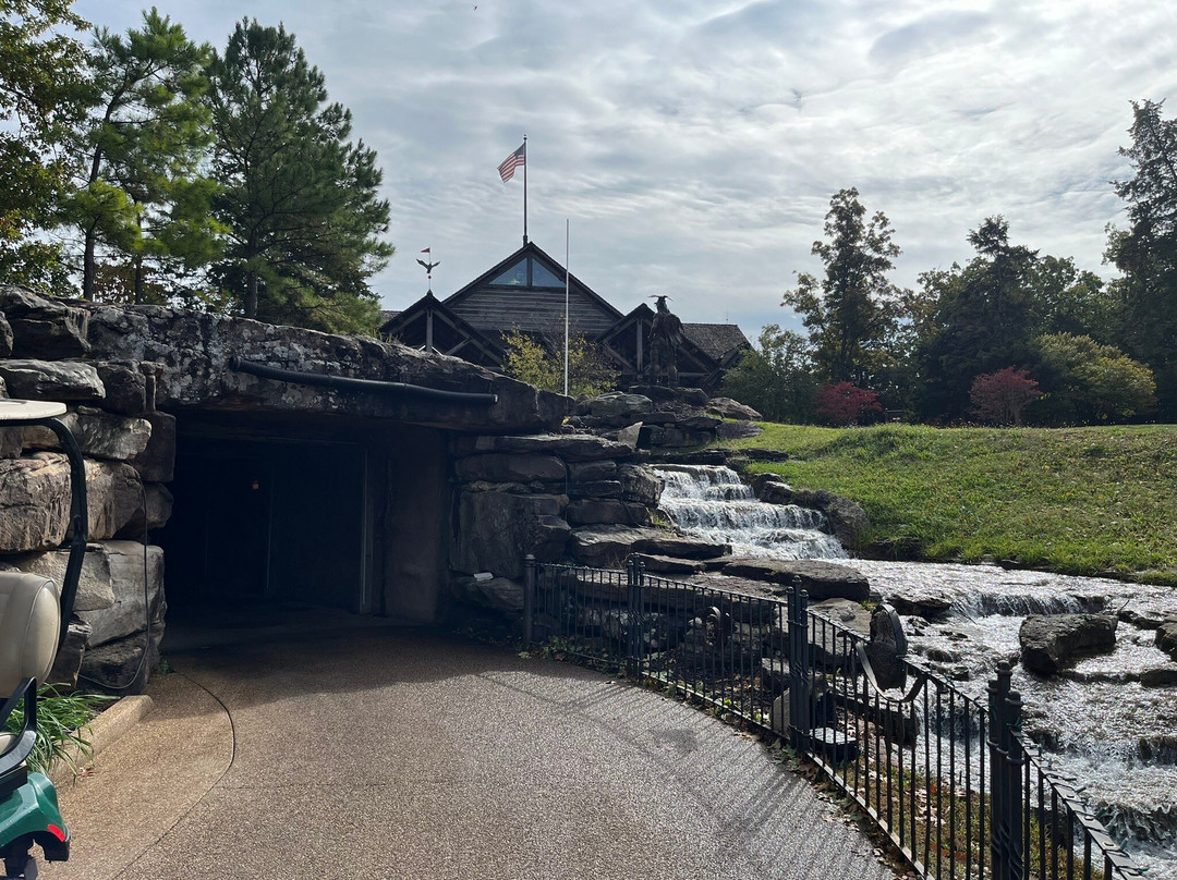 Lost Canyon Cave and Nature Trail-Ridgedale必去景点