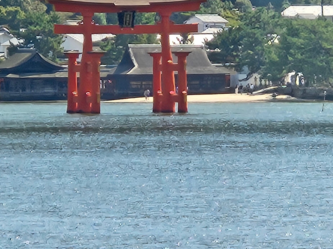 Itsukushima Shrine Torii-廿日市市必去景点
