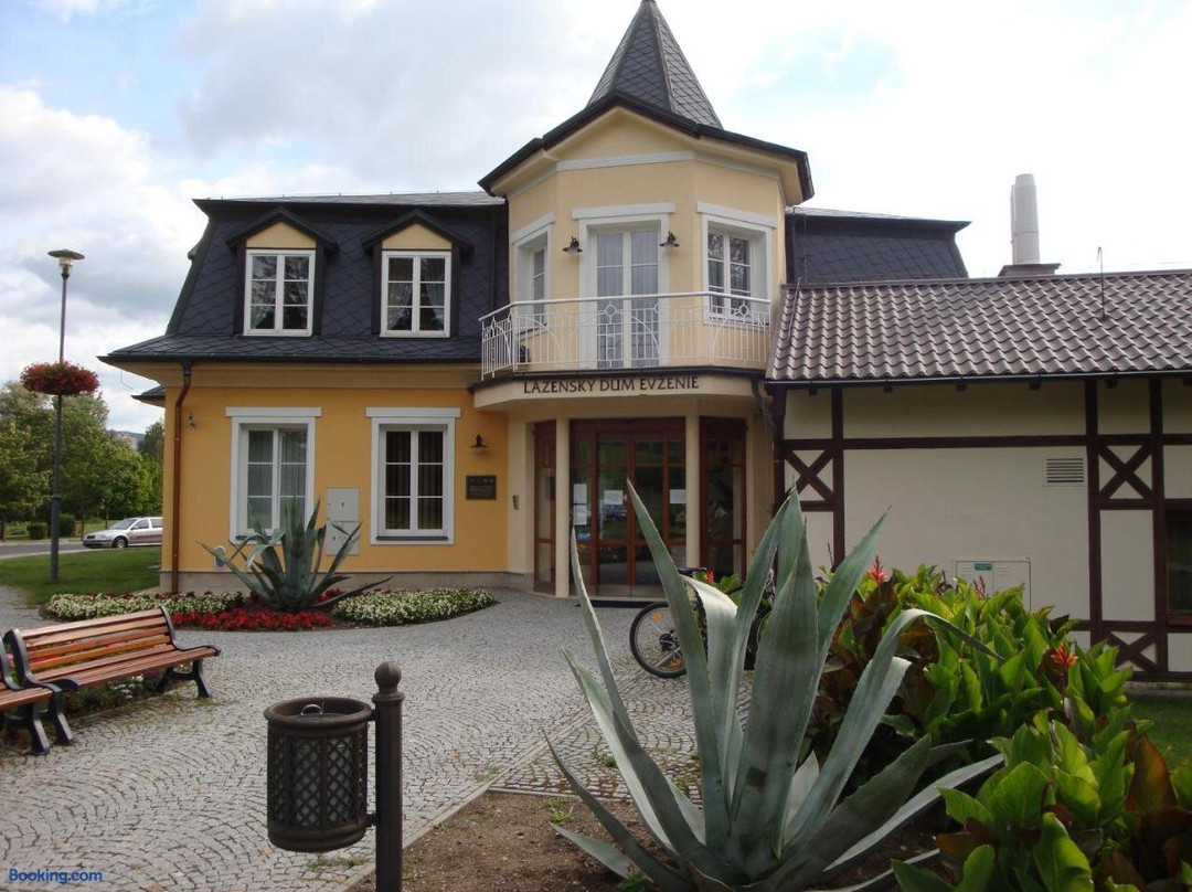 Lazensky dum Evzenie主图