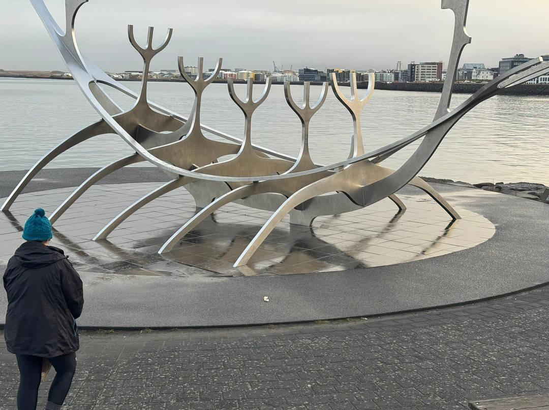 “太阳之舟”雕像-雷克雅未克必去景点